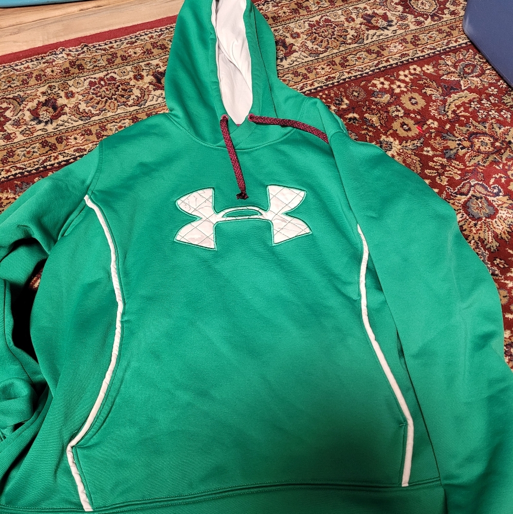 Women's UA hoodie